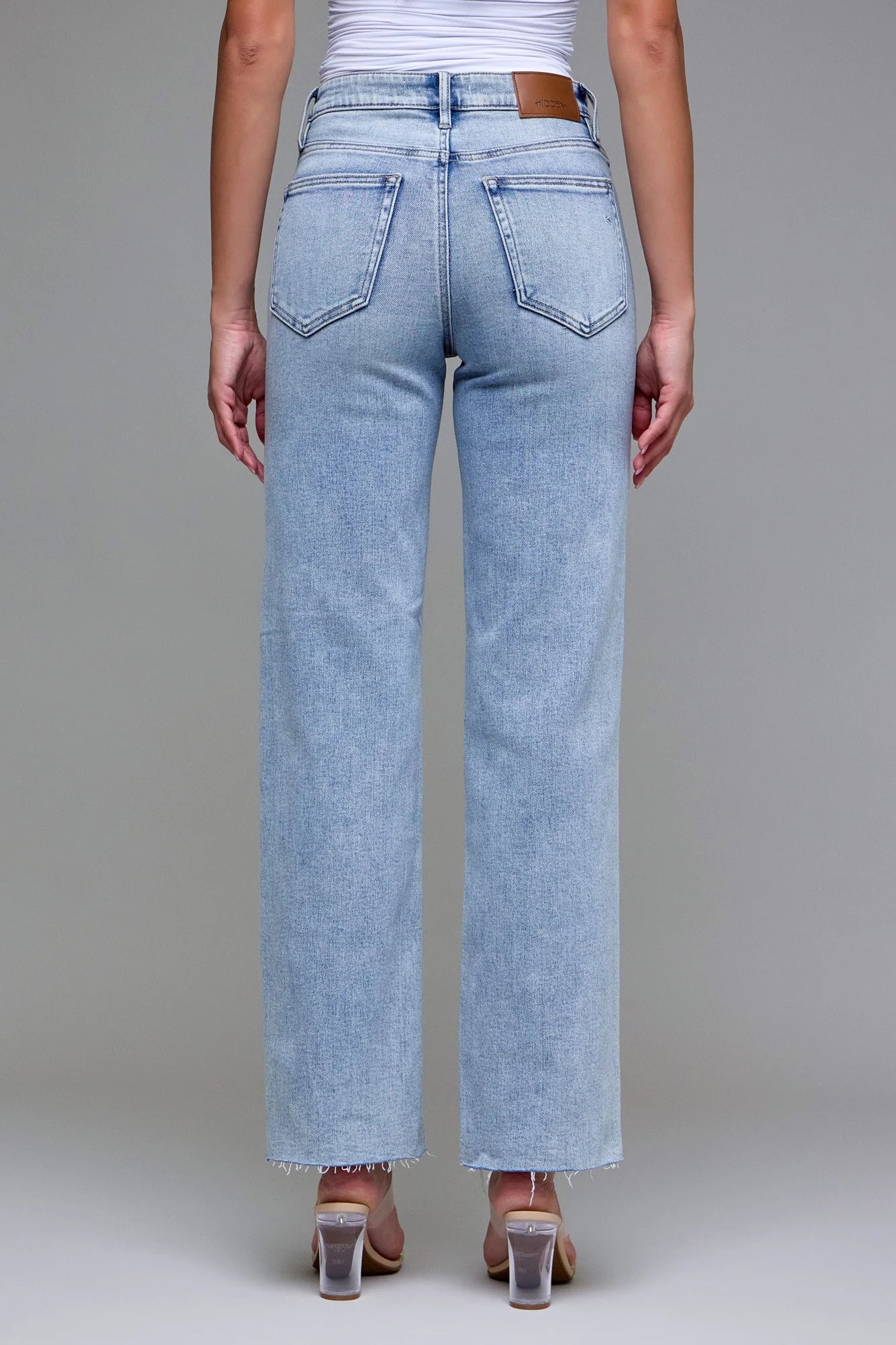 Hidden Ella Low Rise Classic Straight 31" inseam