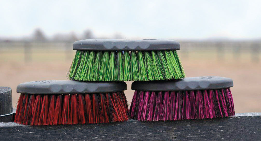 PROFESSIONALS CHOICE SOFT POLY BRUSH