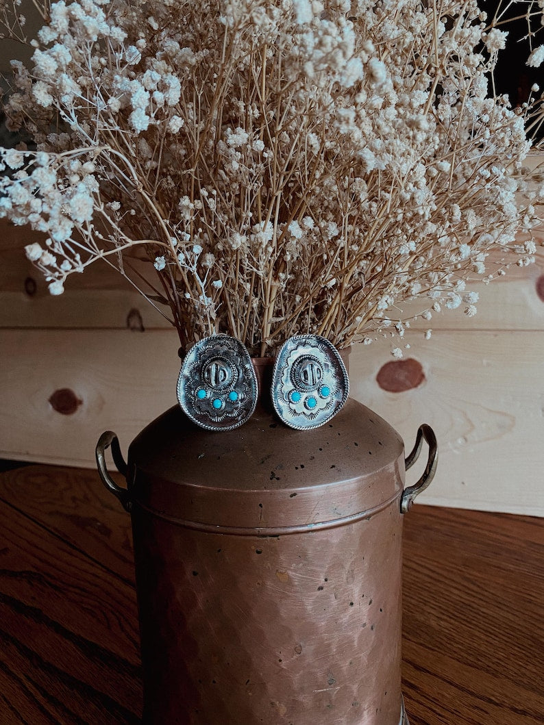 Western Cowboy Hat Stud W/ Turquoise