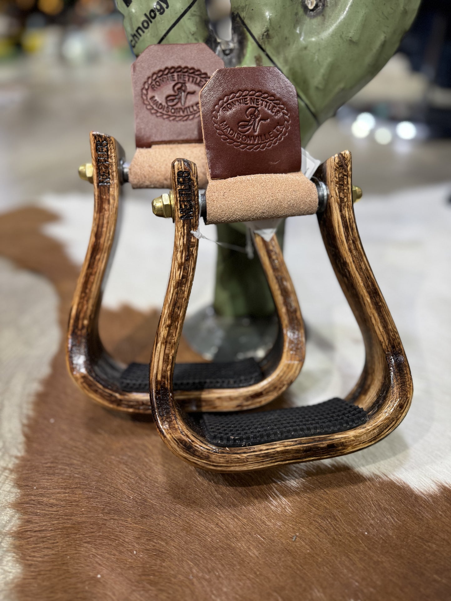 Nettles 2" Gripper Rustic Wrangler (Barrel Racer) Stirrups