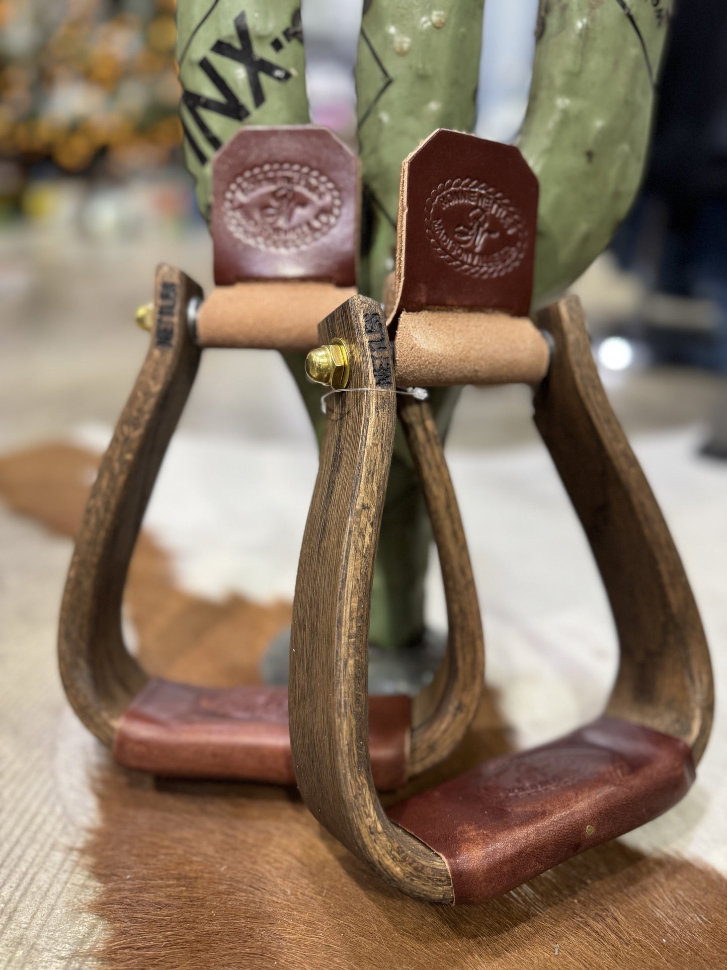 Nettles Deep Roper Stirrup