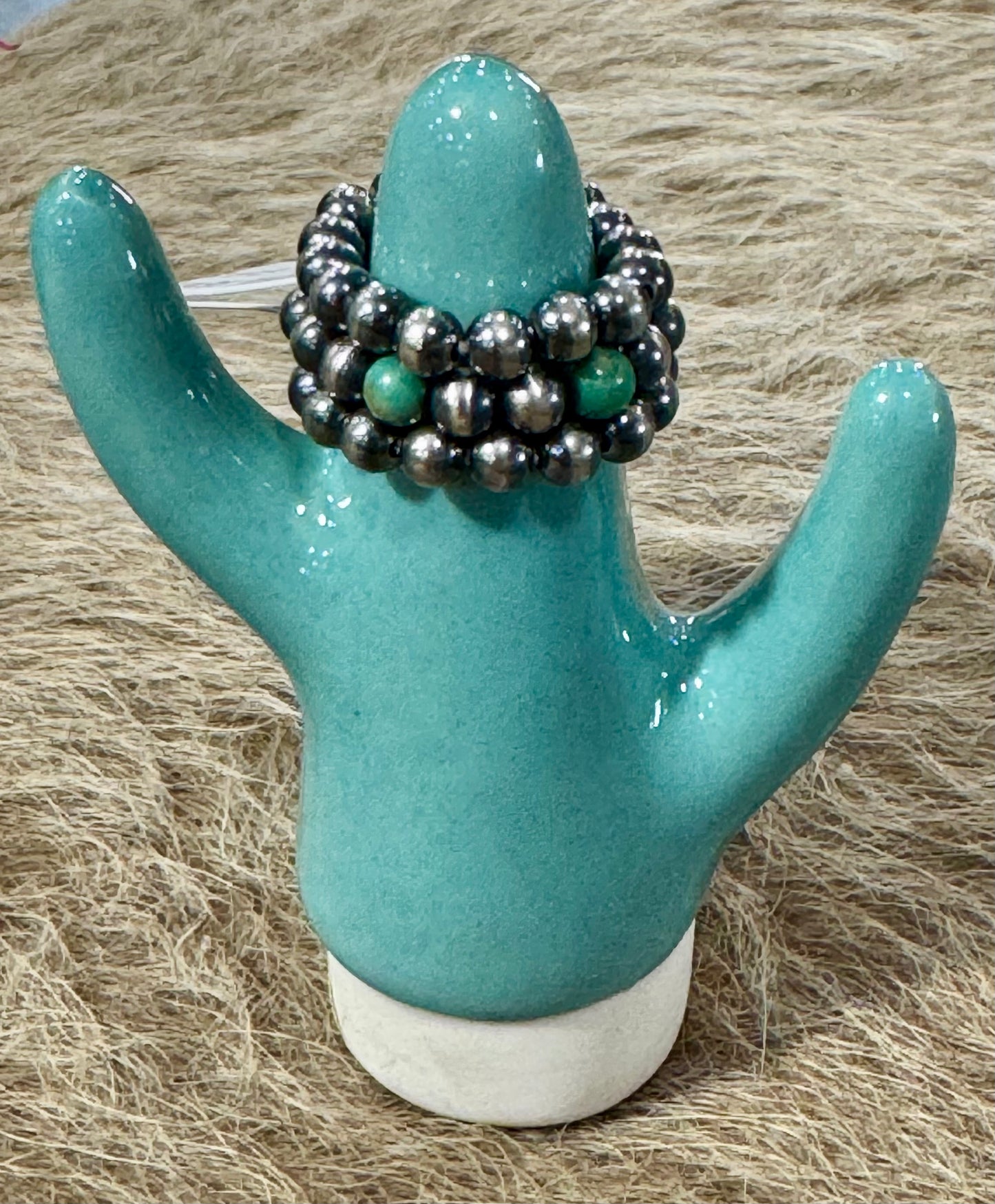 Stretch Pearl Ring