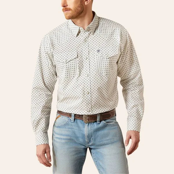 Ariat Men’s White & Gray Geo Aztec Print Pearl Snap Western Shirt