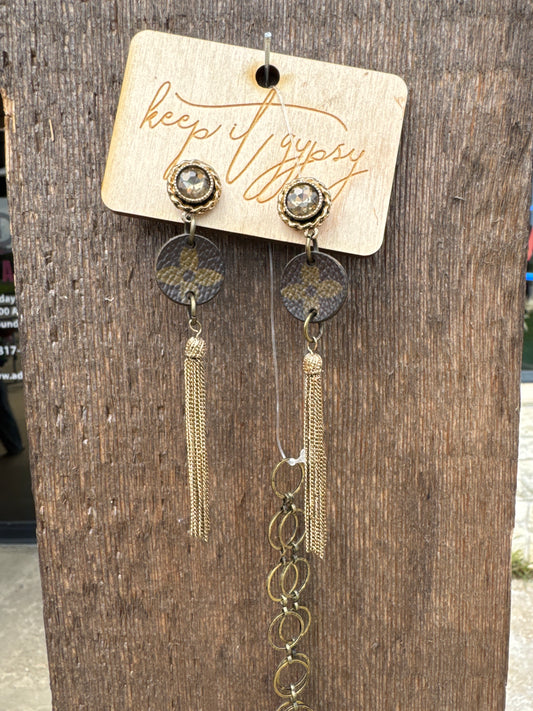 LV NECKLACE  w EARRING SET