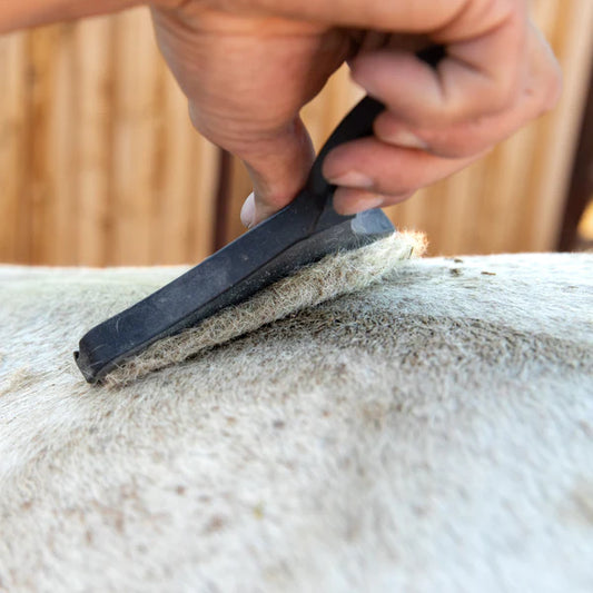 Biomane Grooming Tool