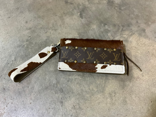 LAVISH FALLON PONY WRISTLET