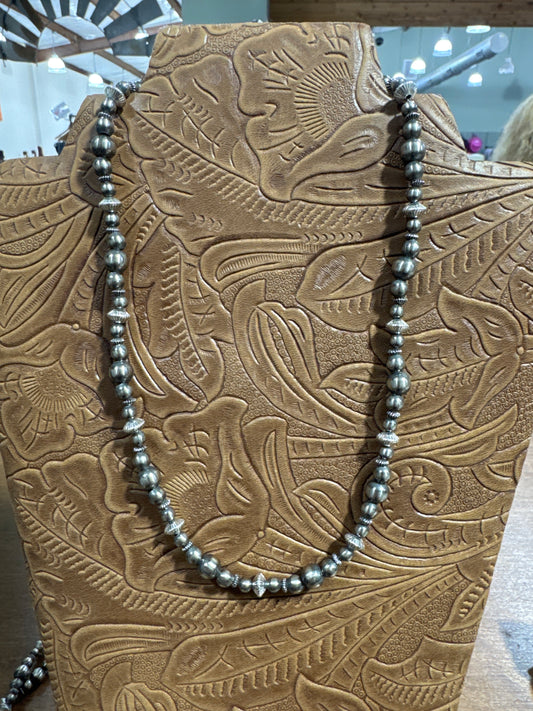 18” Navajo Pearl Necklace with Fluted and Saucer Pearls