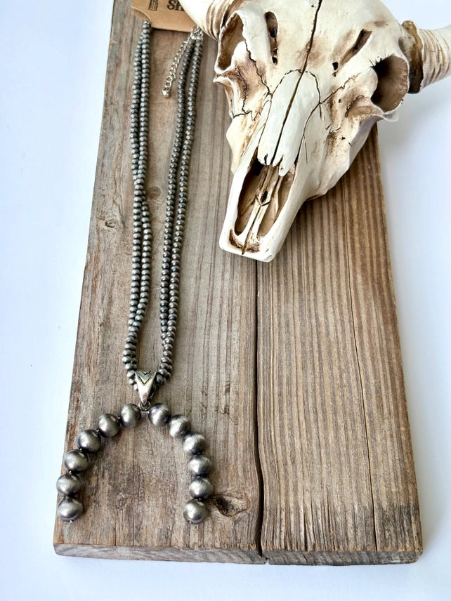 Western Navajo Pearl & Horseshoes Pendant