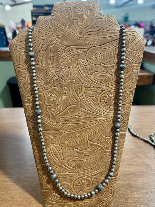 32” Navajo Pearl Necklace with Fluted Pearls