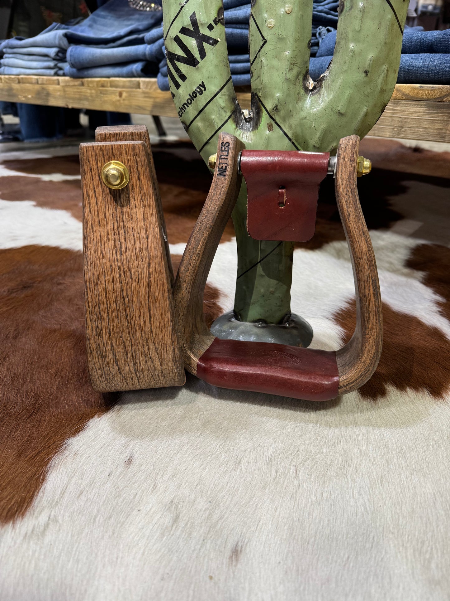 Nettles 3" Deep Roper Varnish