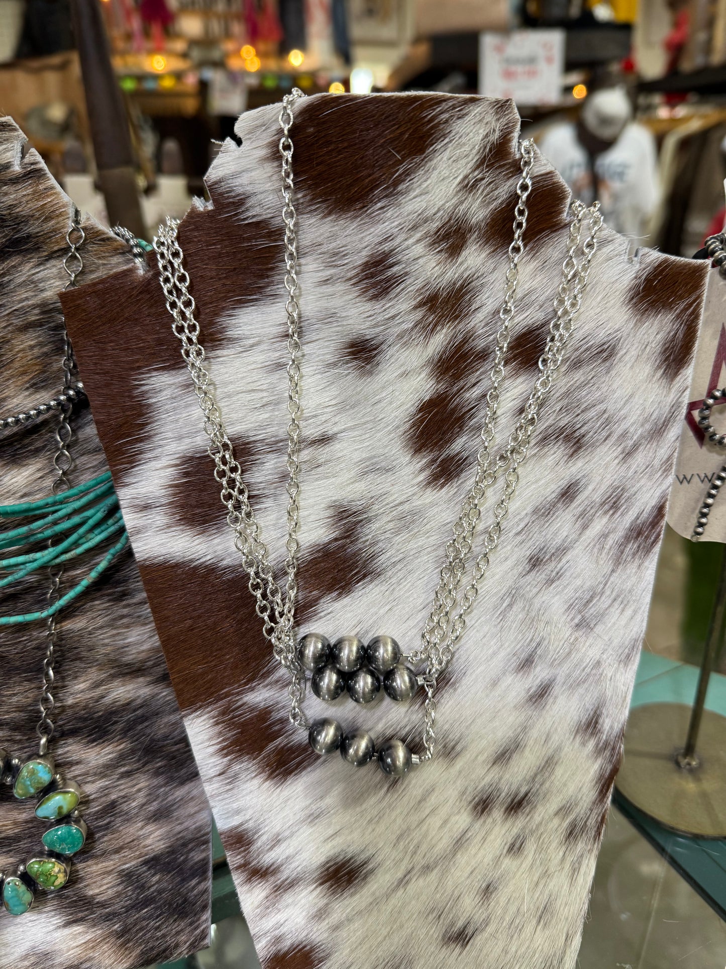 KT 3 Pearl Necklace