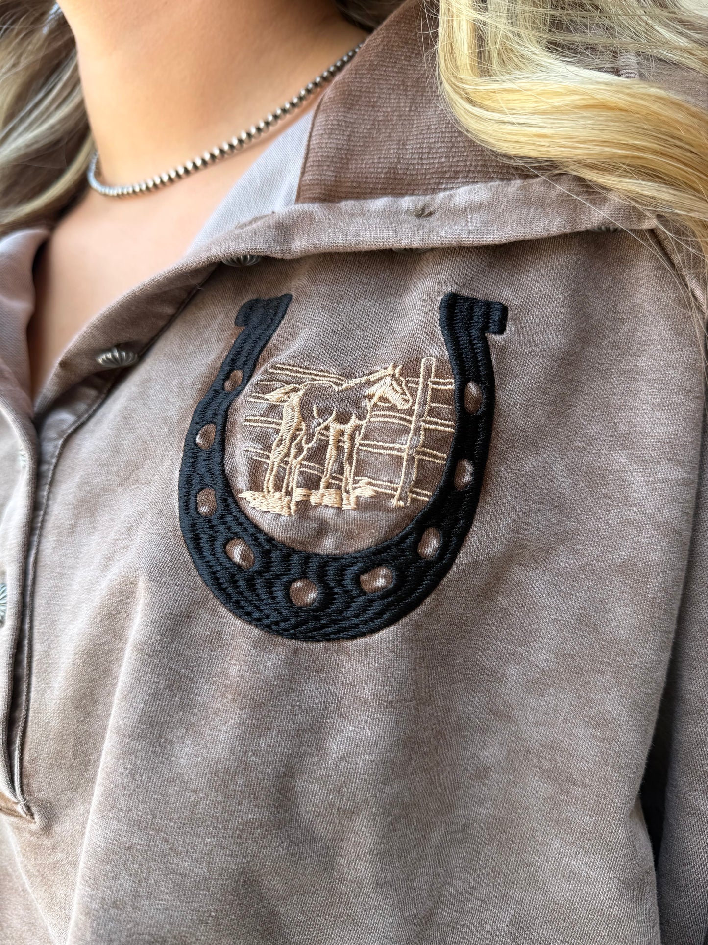 Rowel 'em Up Pullover *Choc