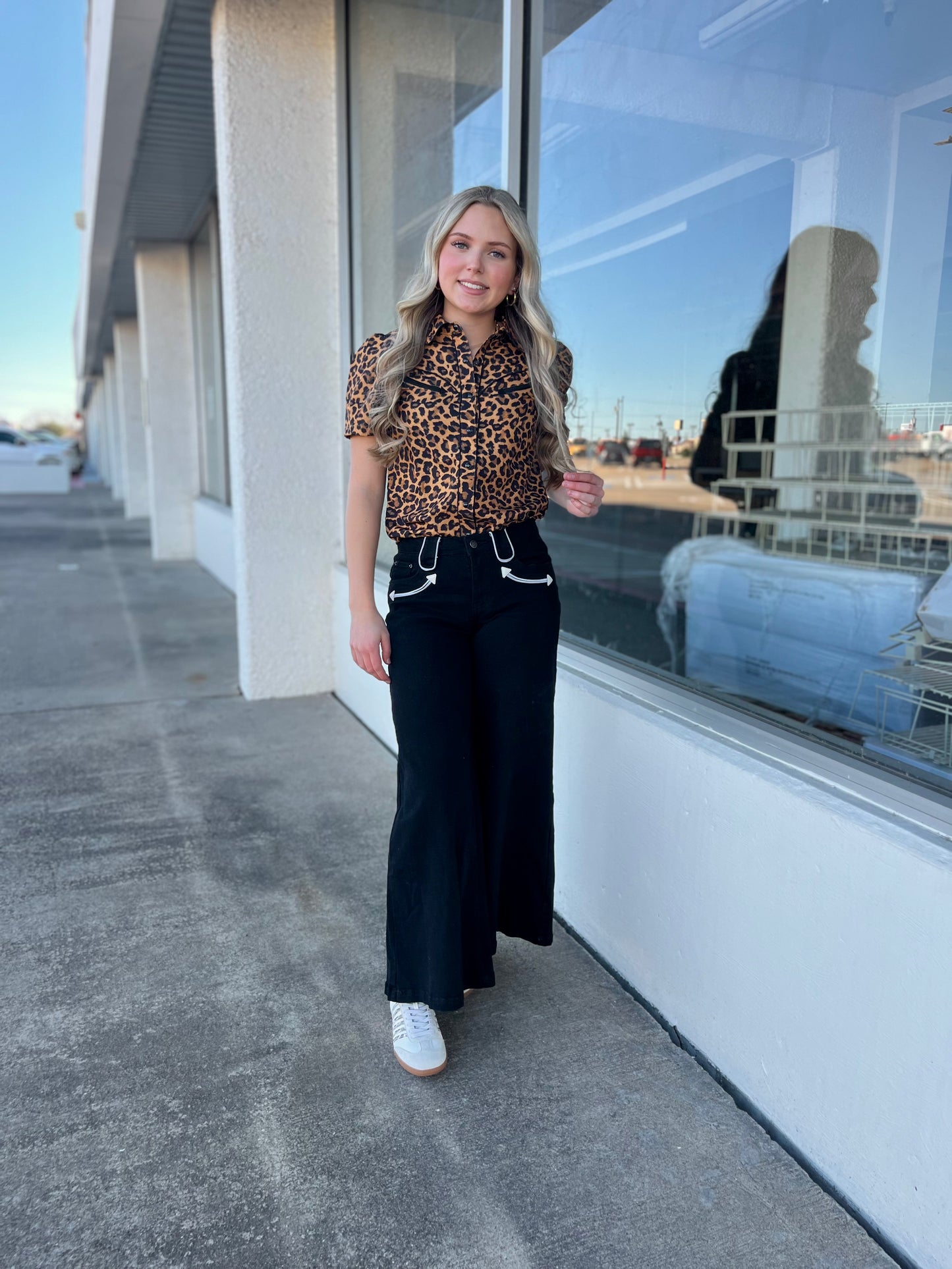 HH Black Wide Leg Denim Pants