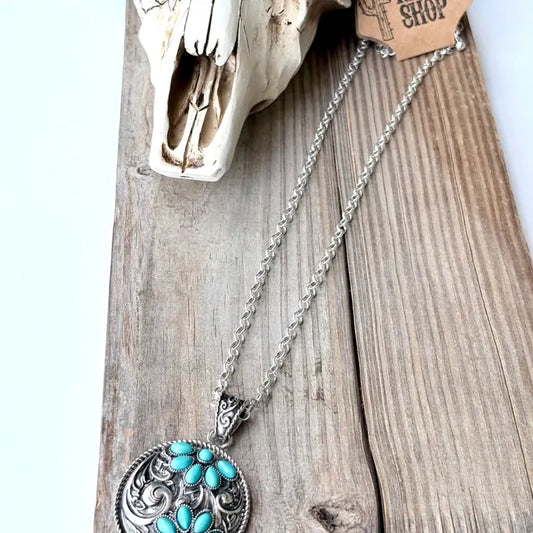 Western Squash Blossom Stone Round Pendant Necklace