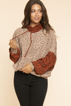 Leopard printed hooded top